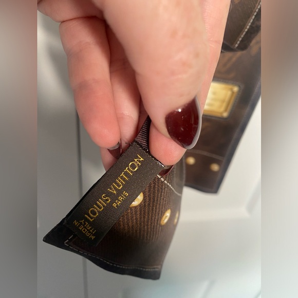 Louis Vuitton Ebene Monogram 400505 Bandeau 100% Silk Scarf - Picture 2 of 6